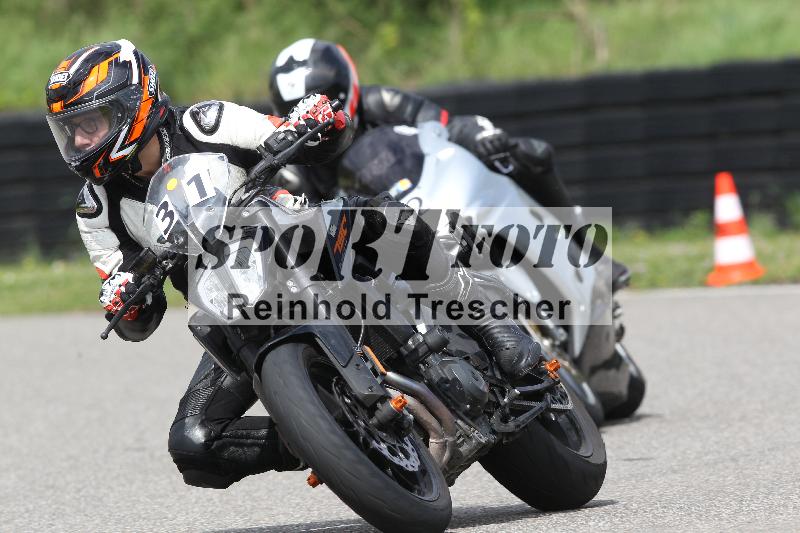 Archiv-2025/10 23.04.2025 Cornu Master School ADR/rot-rouge/31